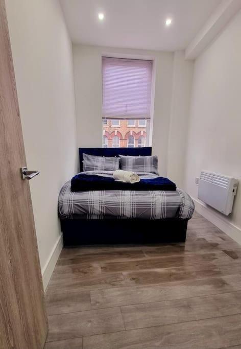 2 Bed Cosy Flat Close To Bus & Tube Station London Luaran gambar